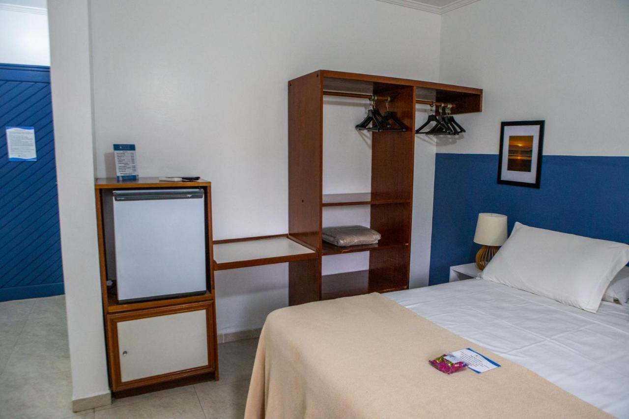 Pris Hotel Barequecaba Bagian luar foto