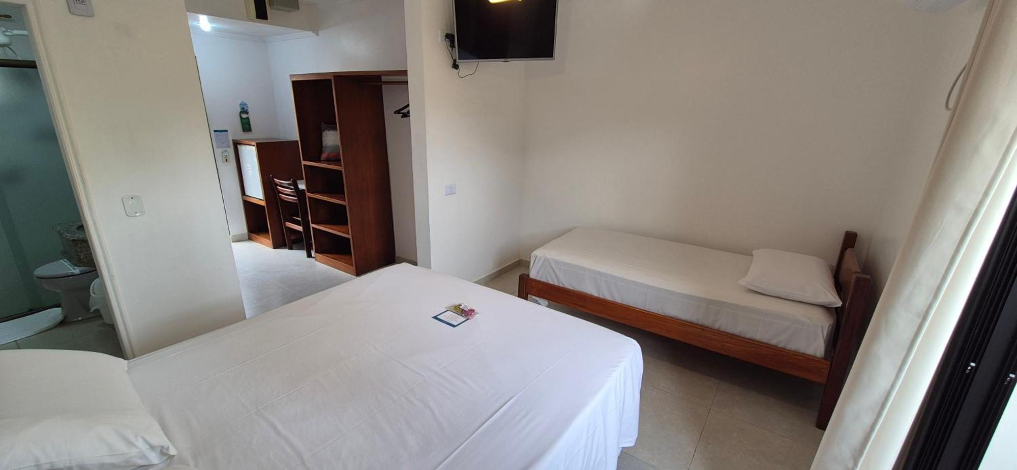 Pris Hotel Barequecaba Bagian luar foto