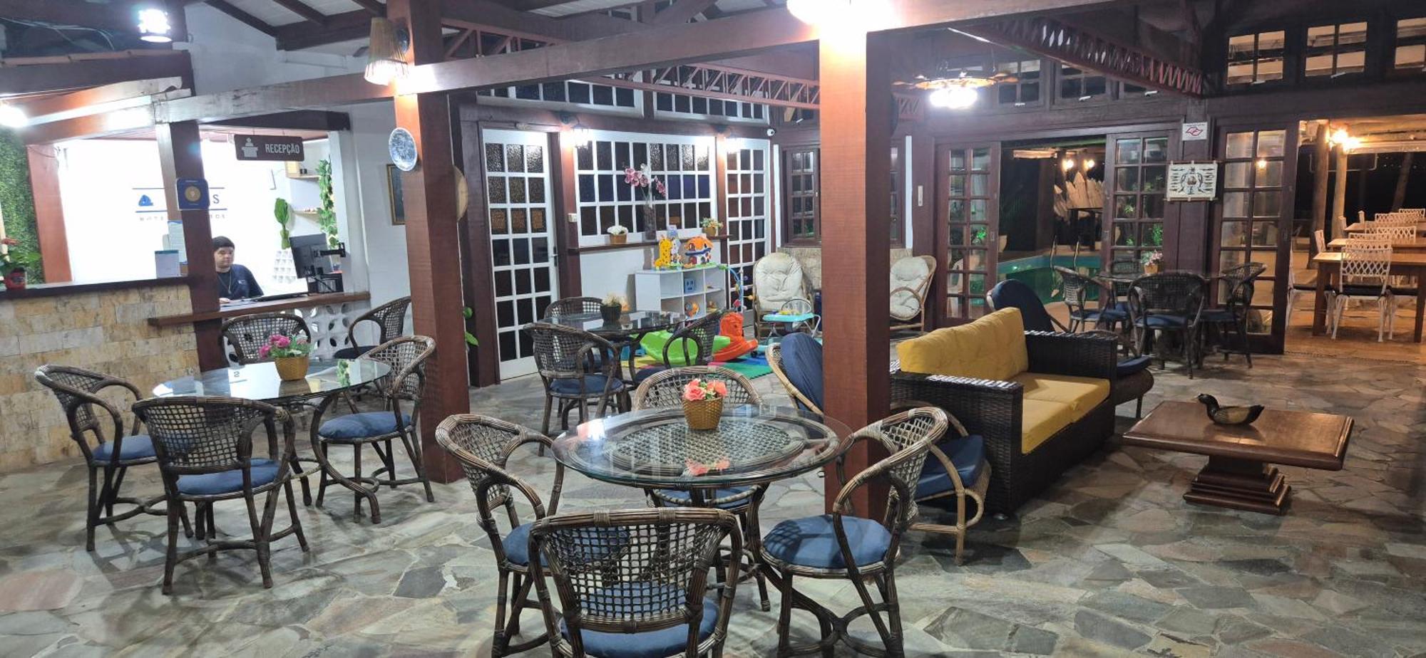 Pris Hotel Barequecaba Bagian luar foto
